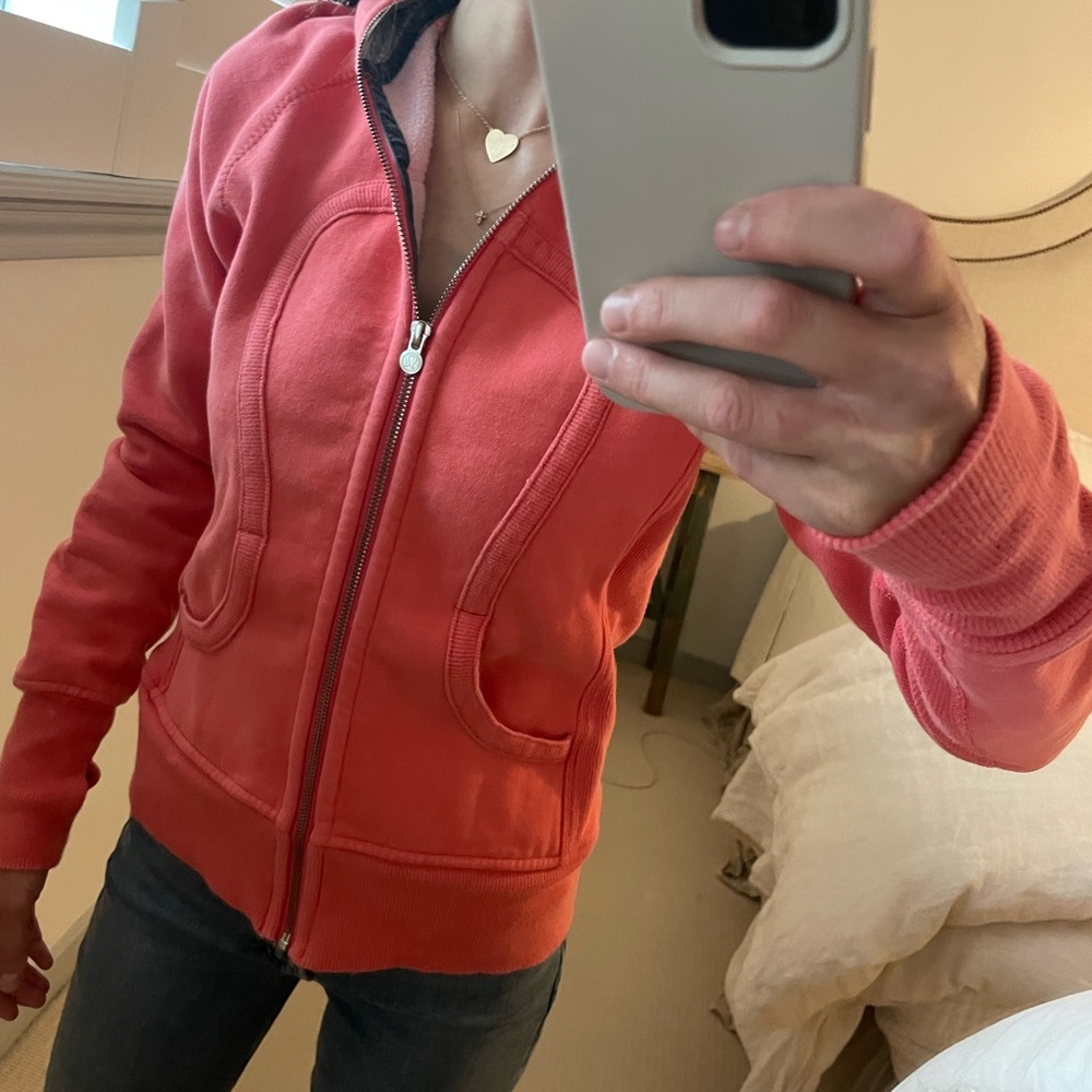 Coral Lululemon Pull-up